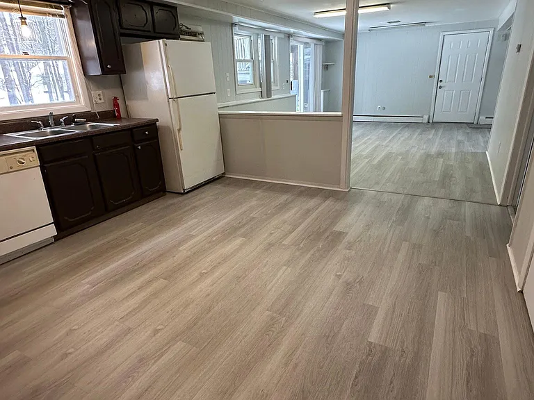 11A S Hollow Rd — Photo 8