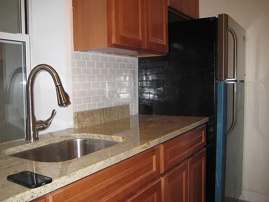 Rented by Capri Jet Realty Corp | media 4