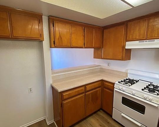 4th image of 14020 Yukon Ave APT 105