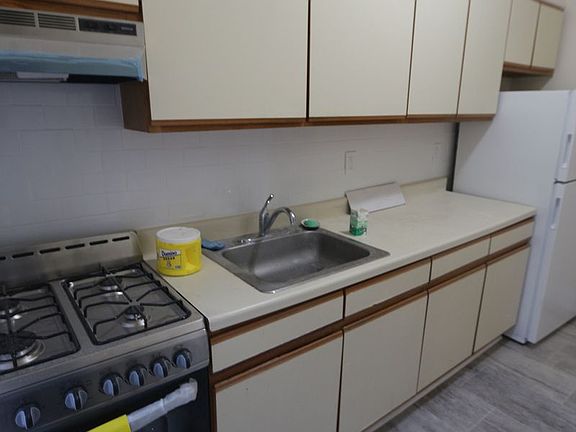 2nd image of 902 72nd St APT 3A