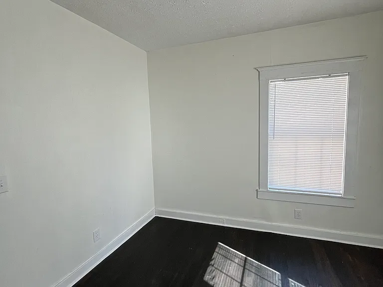 1839 Meade Ave — Photo 7