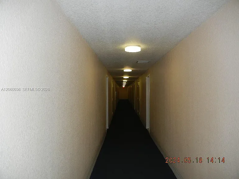 215 SW 42nd Ave #1007 — Photo 16