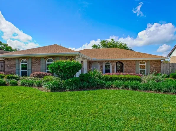 5 N Lafourche Ct, Kenner, LA 70065
