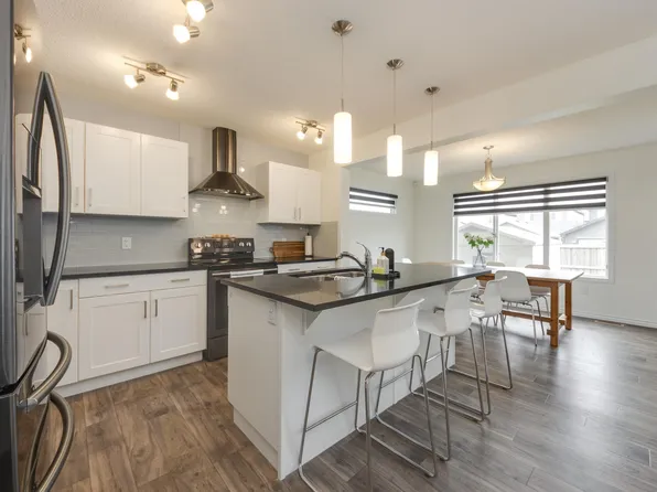 22123 88th Ave NW, Edmonton, AB T5T 7H3