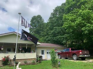 1381 Seaman Frk, Reedy, WV 25270