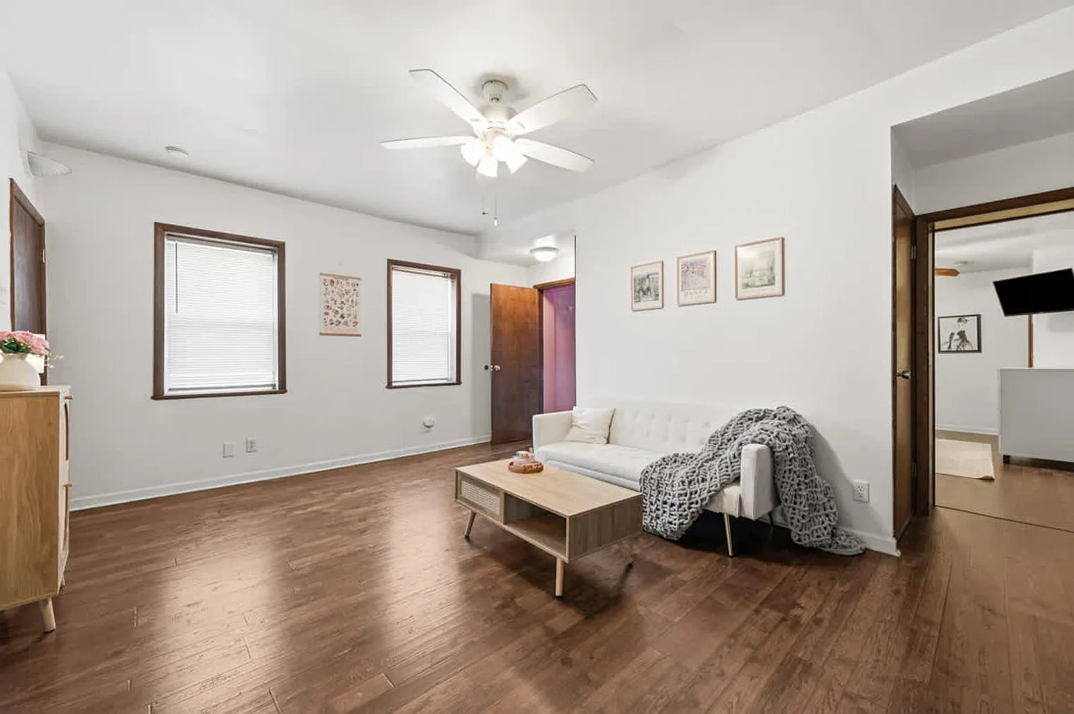 4 bed, 2.0 bath, 1786 sqft, $3,762 — Photo 4
