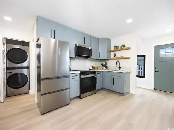 1758 Mikahala Way, Honolulu, HI 96816