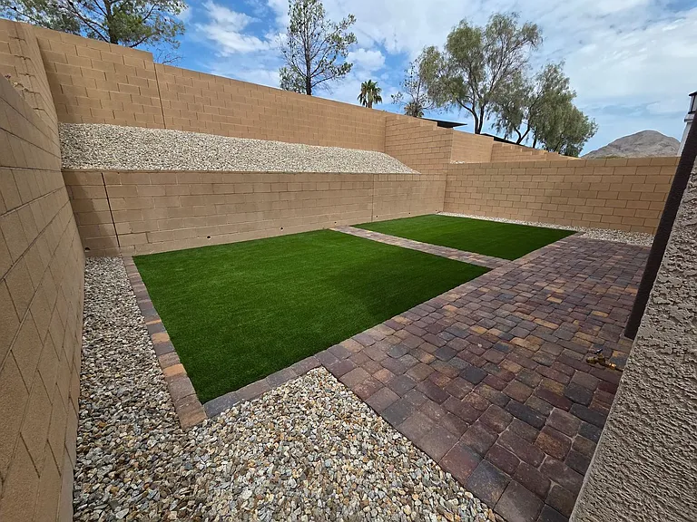 3339 Dancing Waters St — Photo 10