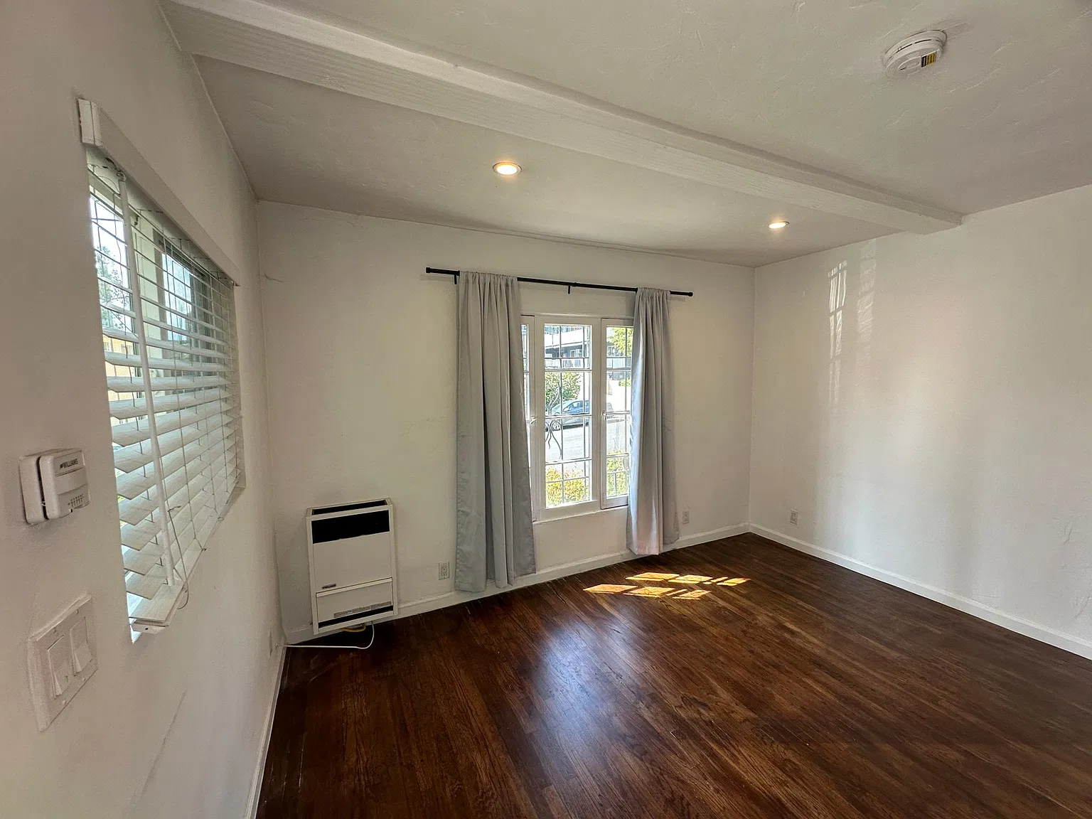 11504 Rochester Ave — Photo 3