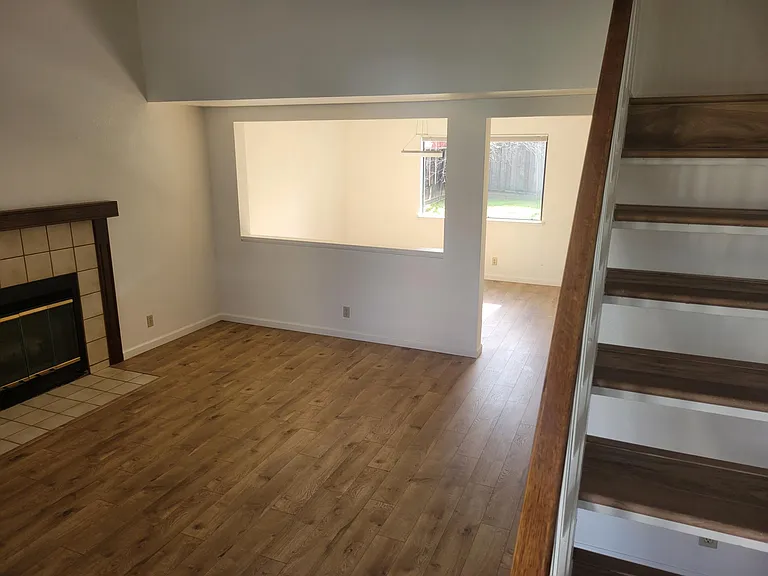 2224 Emerald Hills Cir — Photo 12