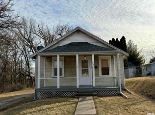 1424 E Elmhurst Ave, Peoria, IL