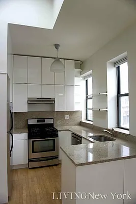 Rented by Living New York | media 10