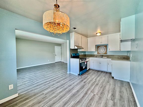 2nd image of 3060 Canyon Crest Dr #5