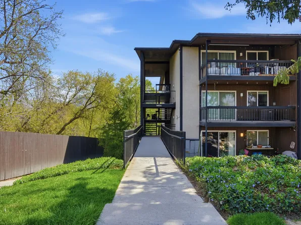 4943 S Eastridge Ln APT 131, Murray, UT 84117