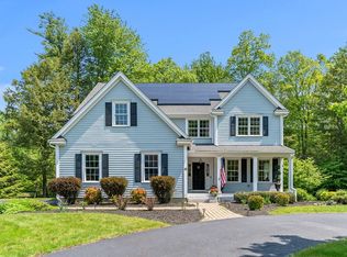 19 Village Rd, Pepperell, MA 01463
