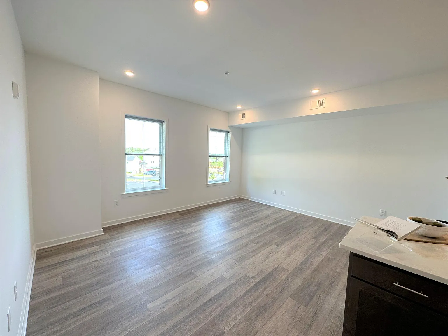 2 bed, 1150 sqft, $2,675 — Photo 1