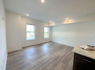 660 E Cypress St #2-212, Kennett Square, PA 19348