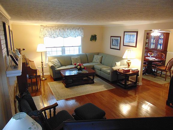 5th image of 5126 Schuylkill St #35-26