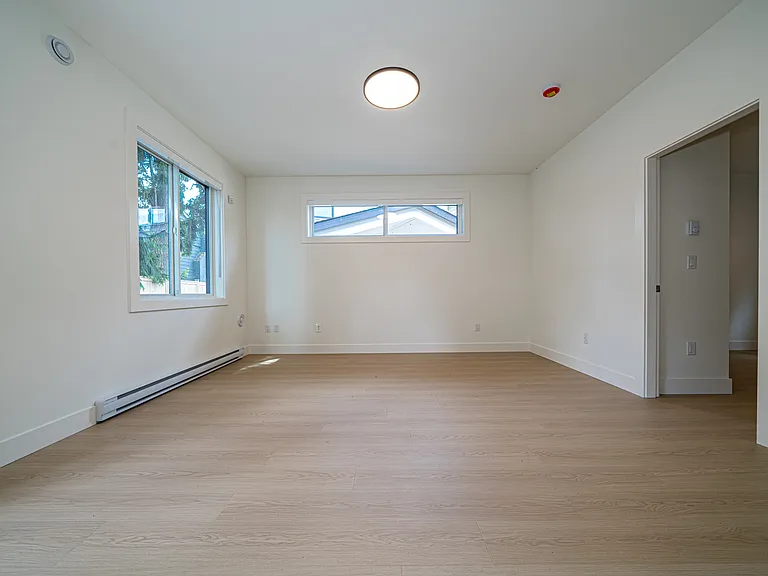 10CoachHouse-1_06122026