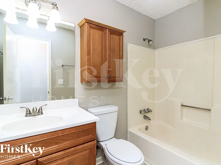 1055 Coker Cir NW — Photo 13