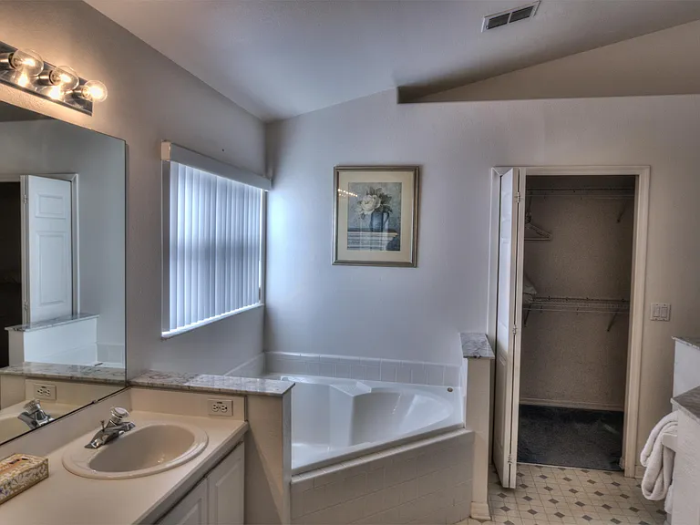 4718 Prairie Point Blvd — Photo 13
