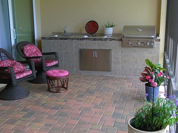 25 ft. X 12ft. Lanai with Summerkitchen