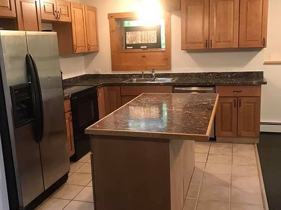 Kitchen / Dining area