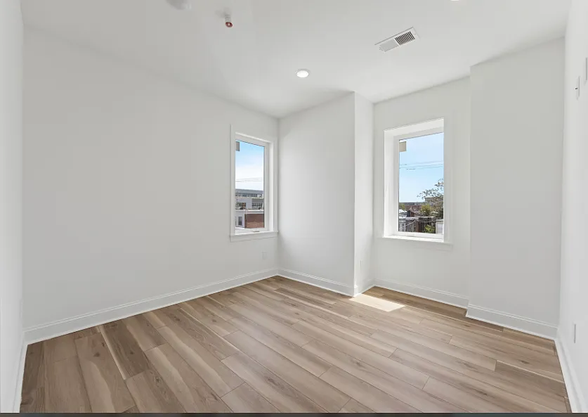 2 bed, 1000 sqft, $1,650 — Photo 4