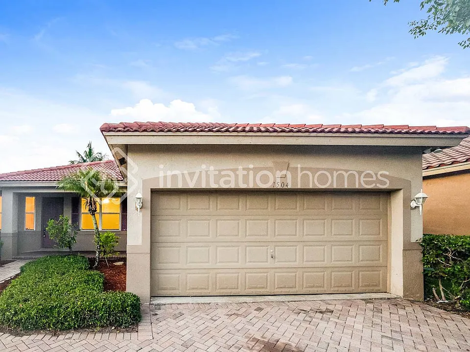 1504 Siena Ln