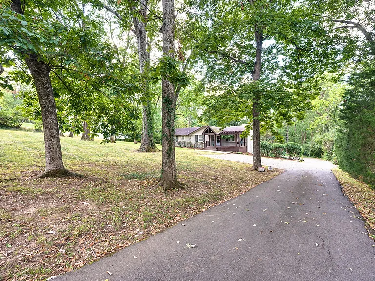 3529 Trimble Rd — Photo 3
