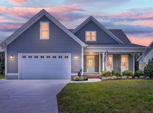 712 Lanyard Dr, Newport, NC 28570