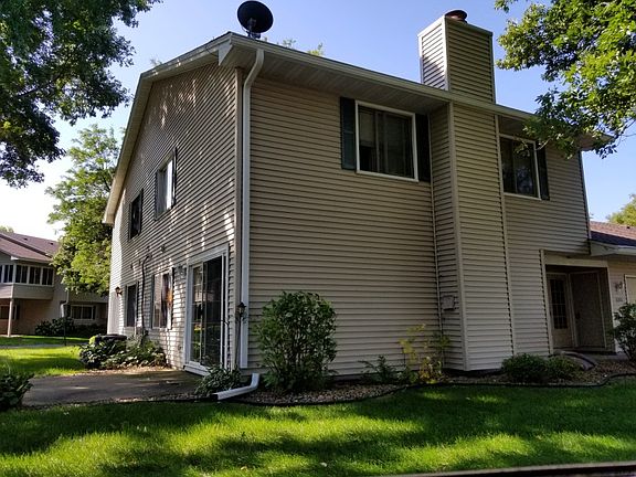 3rd image of 8365 Thomas Ct N