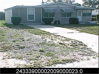 1st image of 390 SW 7th Rd Road SW