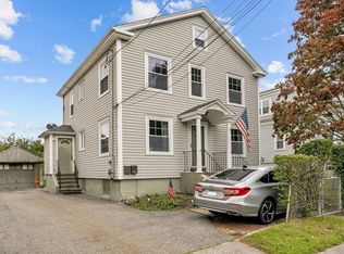 121 Bay View Ave, Bristol, RI 02809