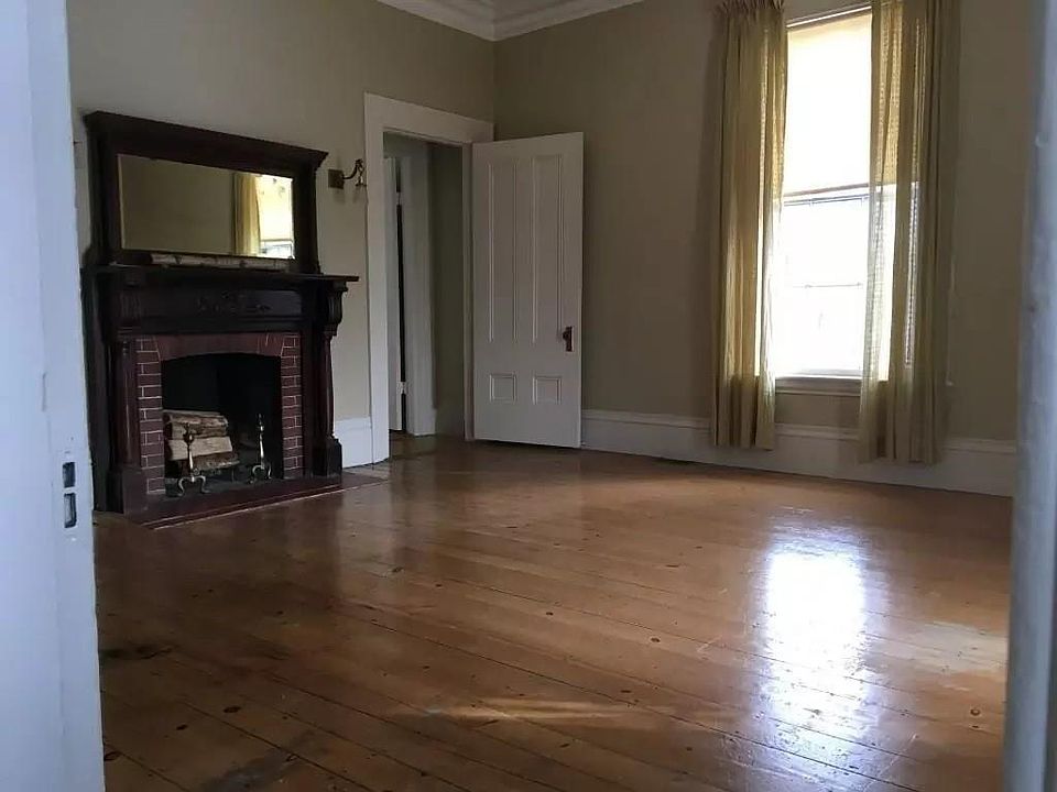 2nd image of 170 Neck Rd #1