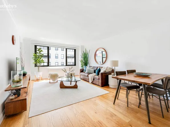 401 East 89th Street image 1 of 15