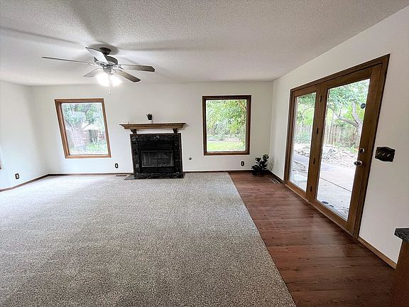 3rd image of 9130 W Suncrest St