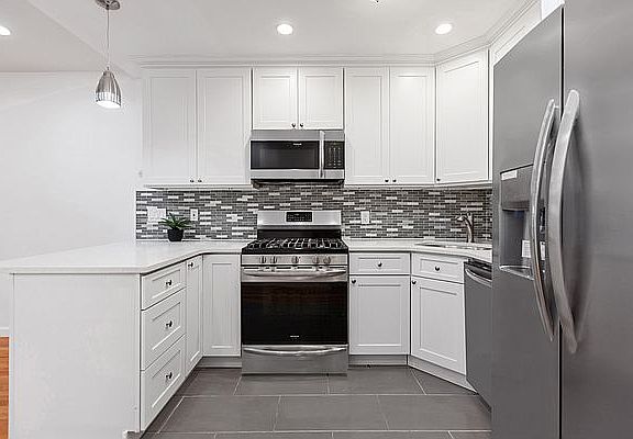 4th image of 2080 5th Ave #1GDN