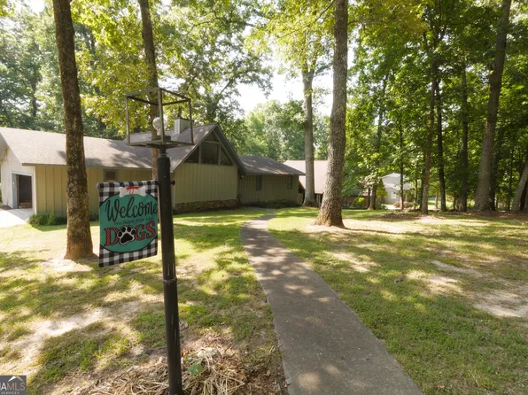 138 Cherokee Cir, Cedartown, GA 30125