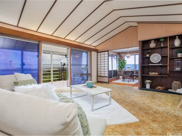 99-1034 Lauole St, Aiea, HI 96701