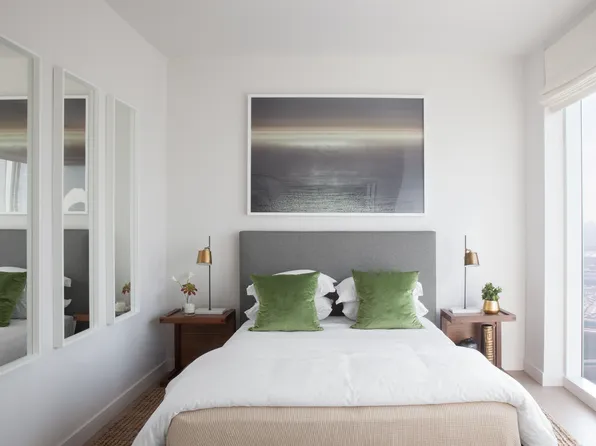 28-10 Jackson Avenue image 1 of 3