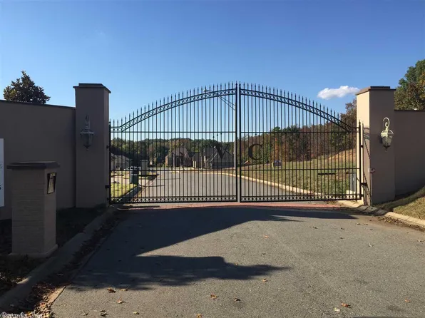 915 Valley Creek Pt, North Little Rock, AR 72116