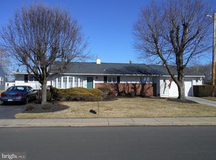 815 Auburn Rd, Fairless Hills, PA 19030