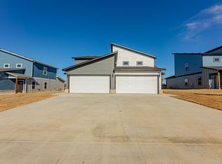 1403 SW Casuarina Dr #1, Bentonville, AR 72712