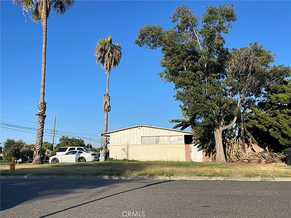 2nd image of 10302 Katella Ave