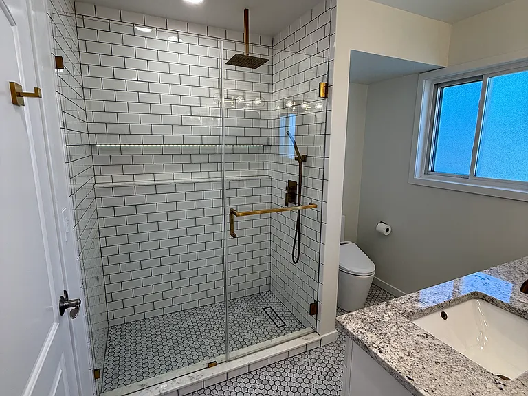 315 N Linden St — Photo 7