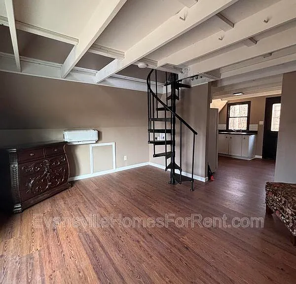 1625 N Saint Joseph Ave — Photo 5