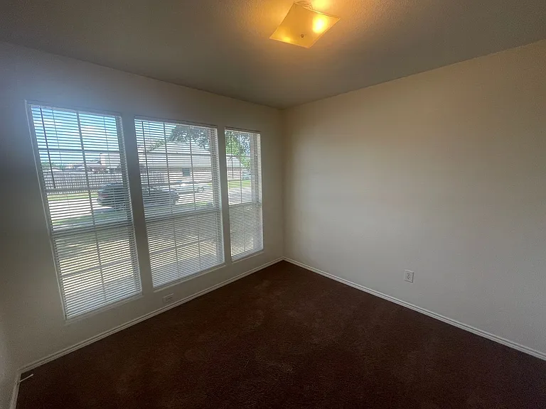 1306 Trent St — Photo 5