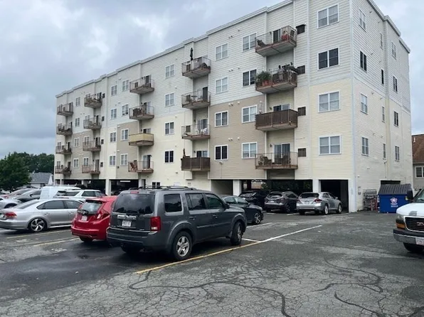 84 Aborn St Unit 2207, Peabody, MA 01960