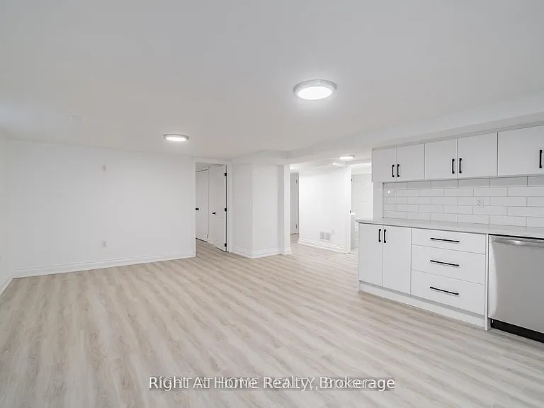 899 Florell Dr — Photo 6